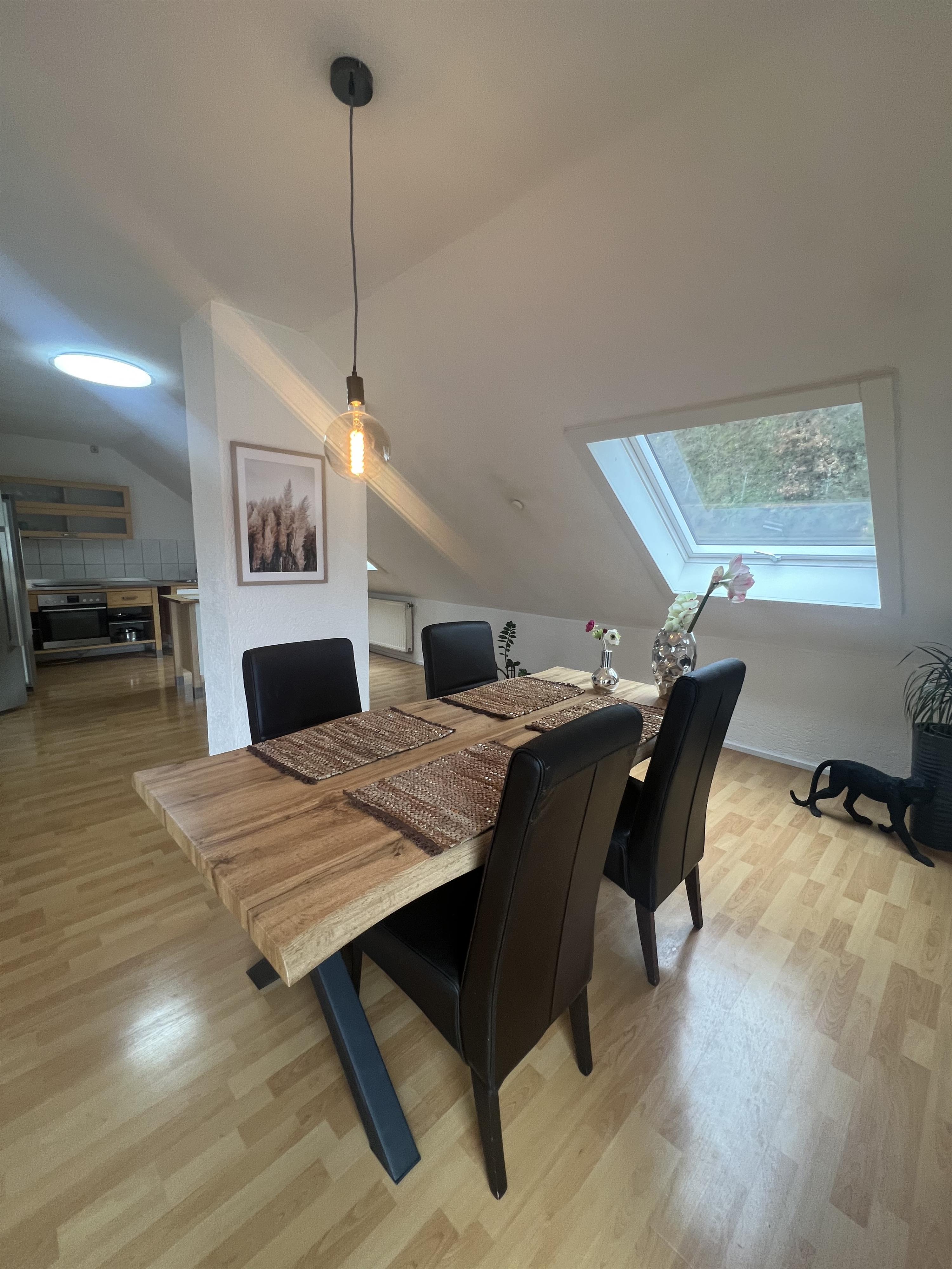 Foto: Esszimmer und Küche
