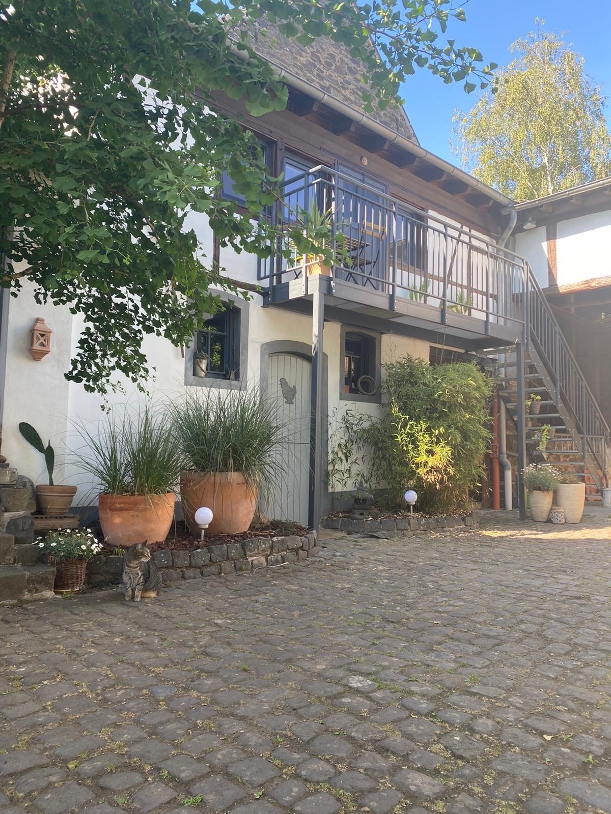 Foto: Außenansicht Haus_Innenhof