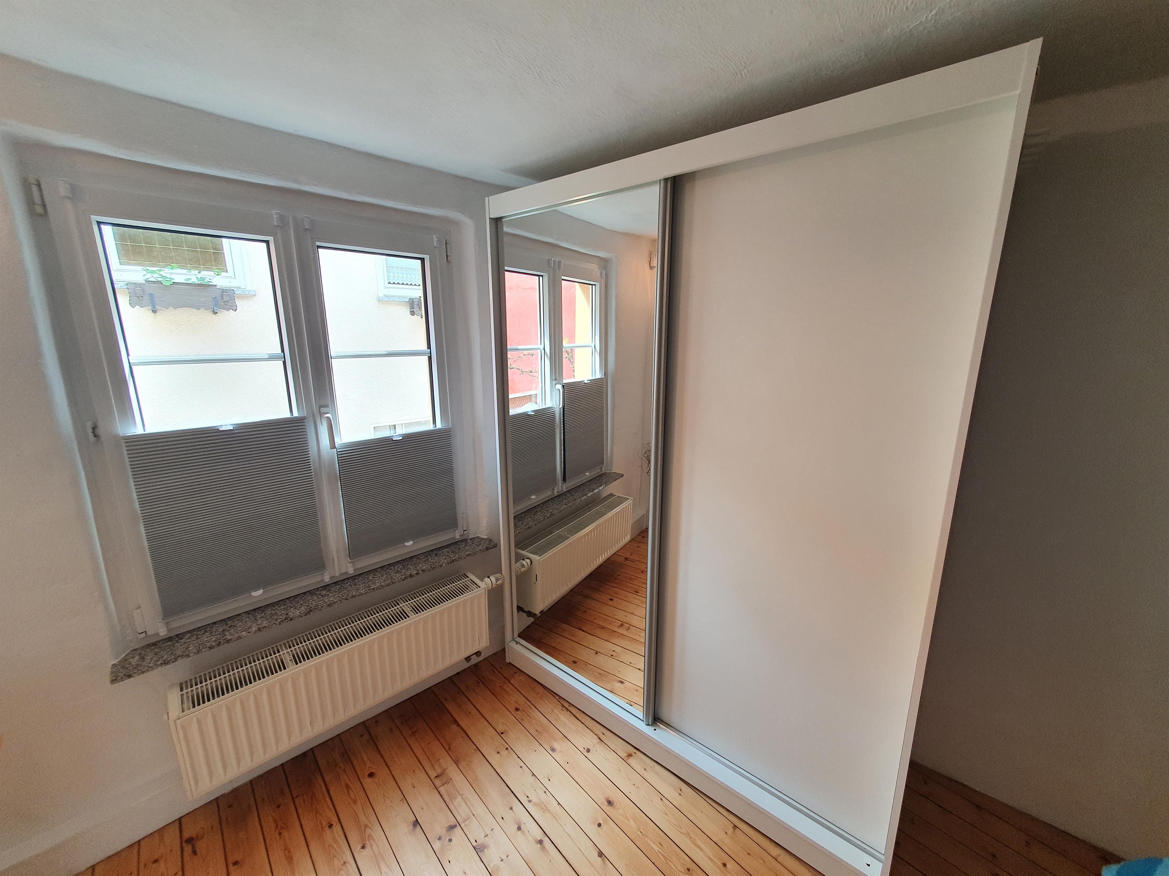 Foto: Kleiderschrank