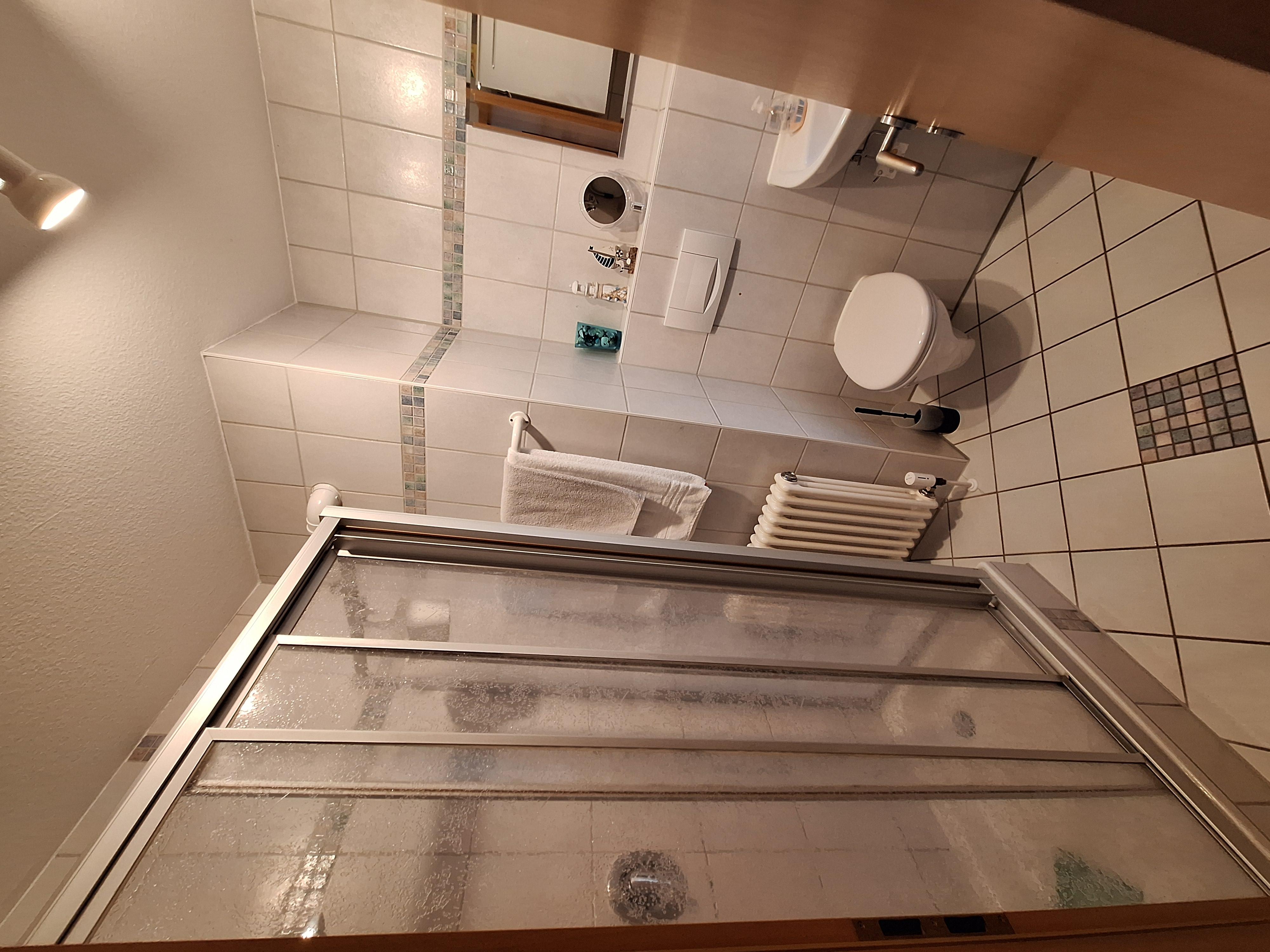 Foto: Badezimmer mit Dusche