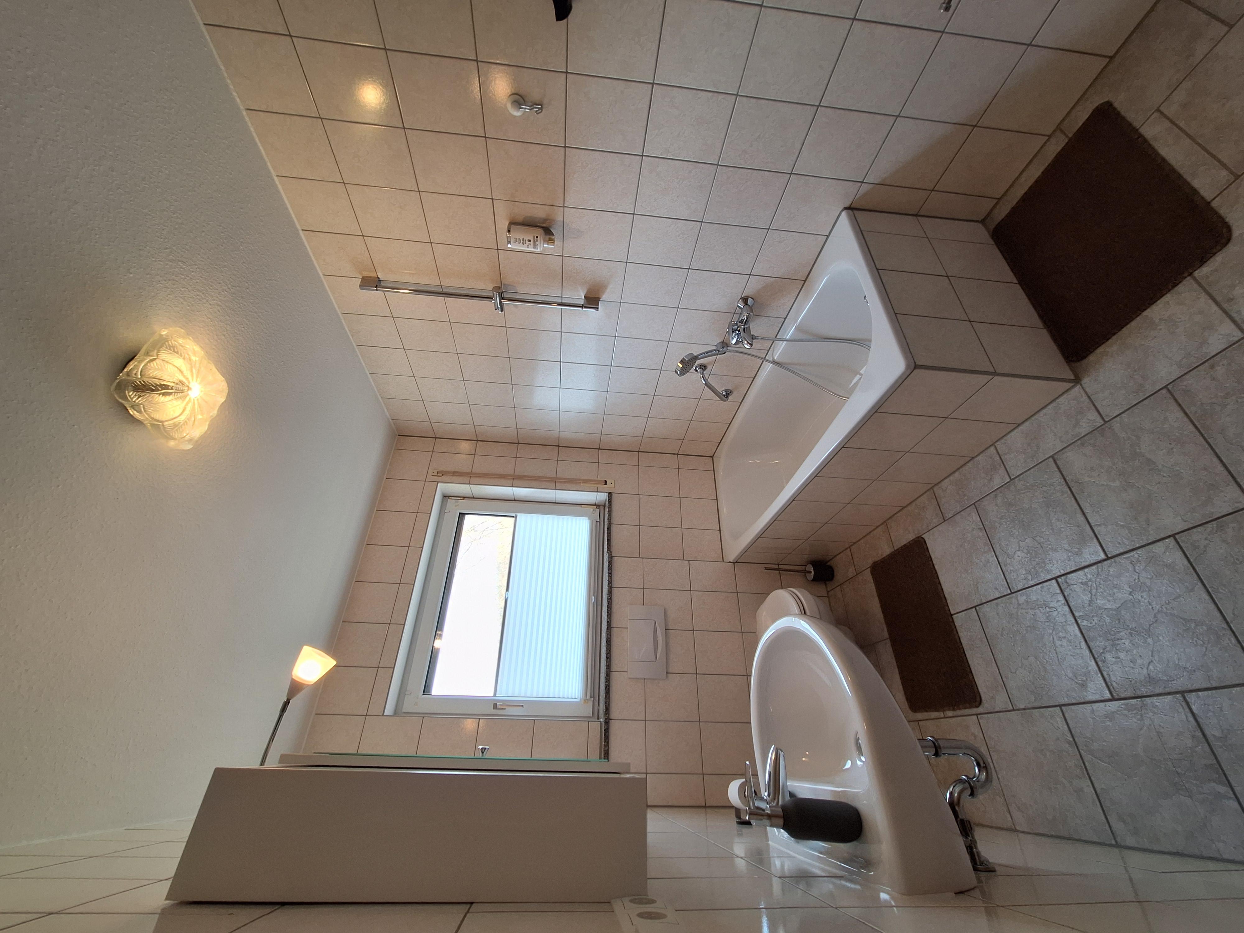 Foto: Badezimmer_Badewanne