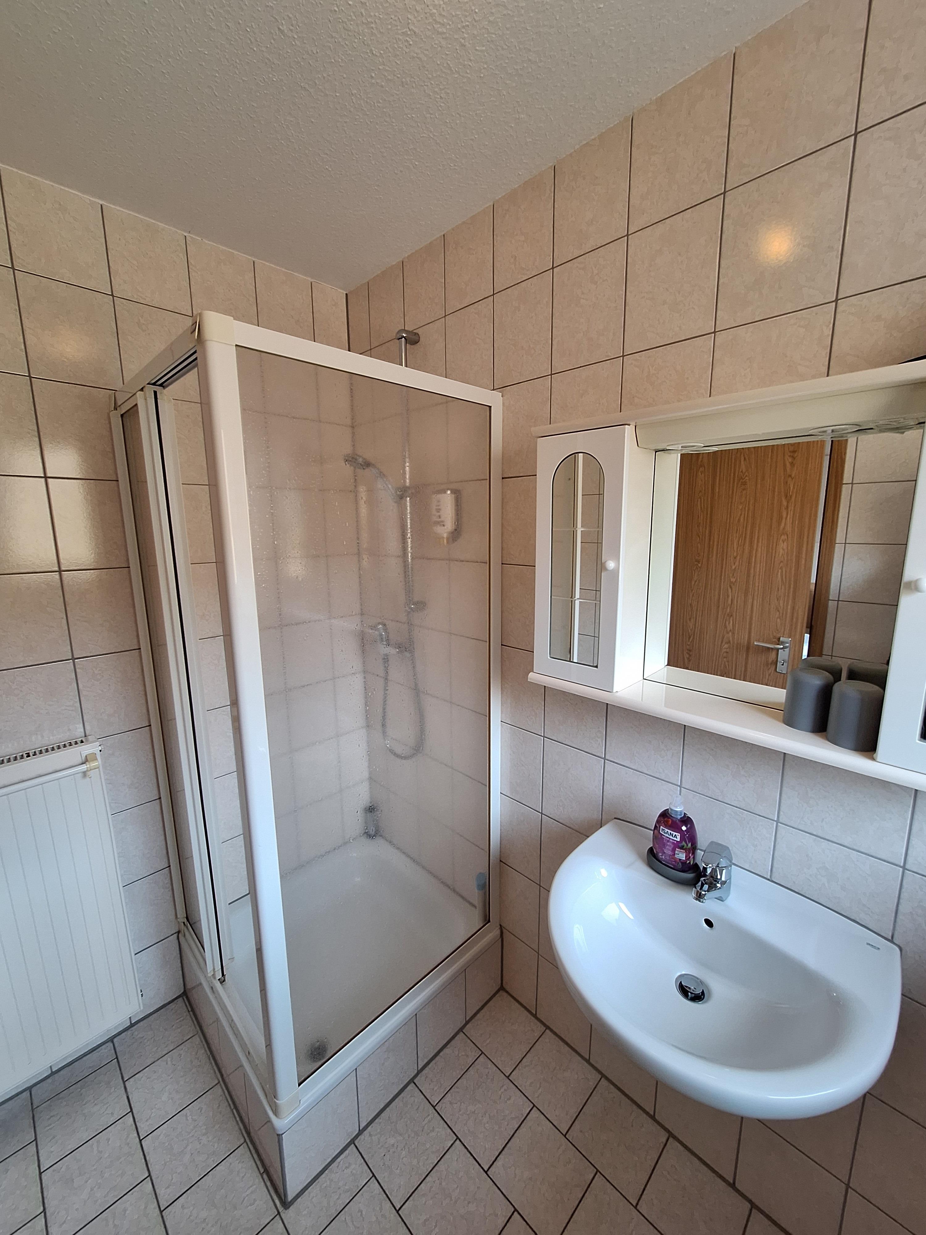 Foto: Badezimmer mit Dusche