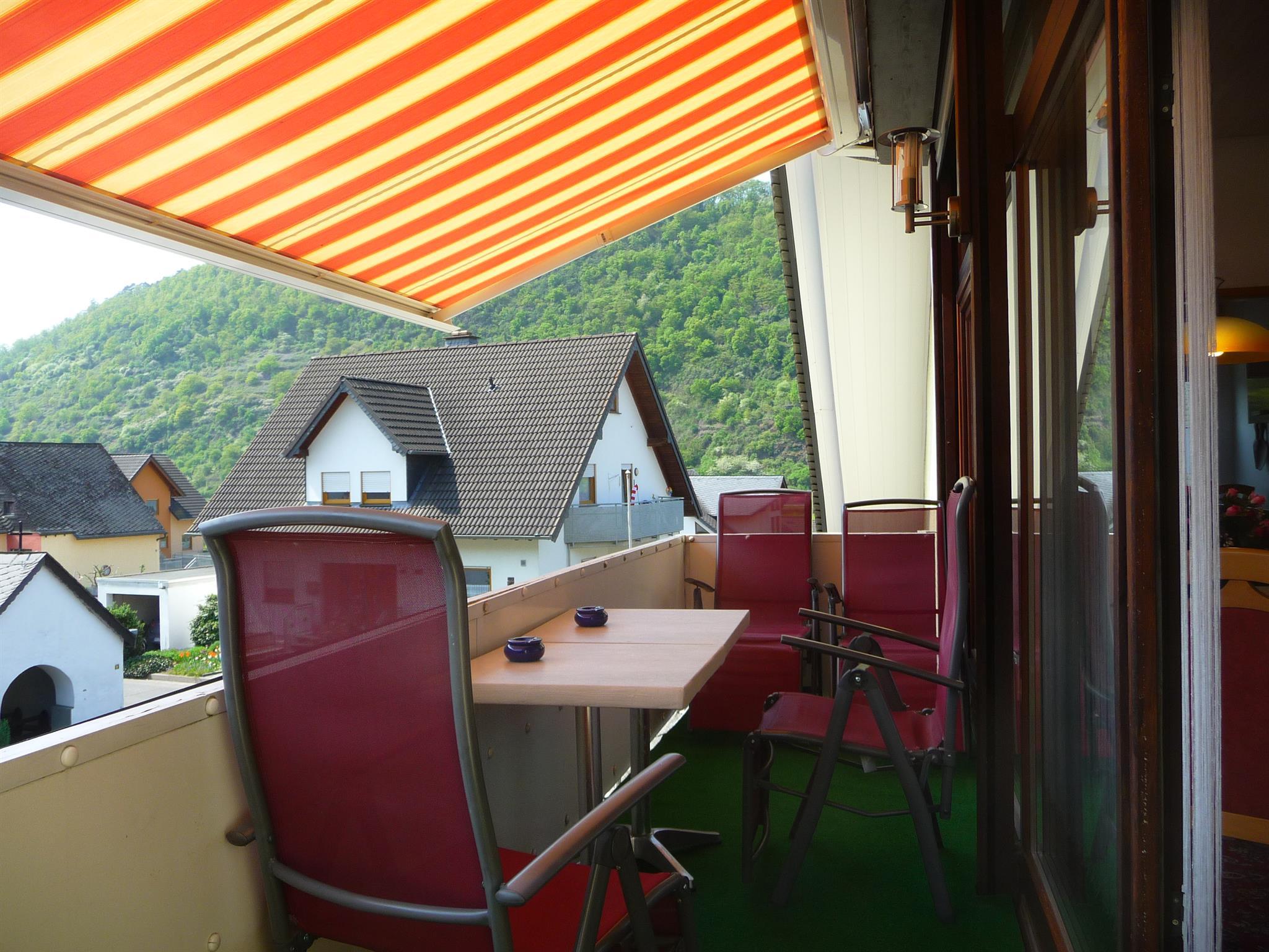Foto: Balkon mit Markise